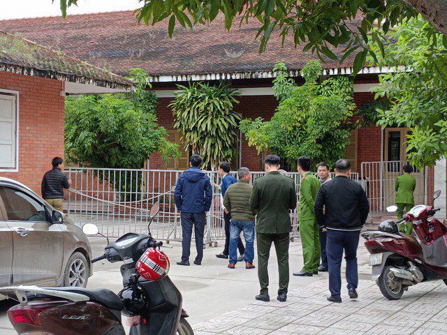 Thông tin mới vụ nhiều học sinh bị thương do trần lớp học sập - 3