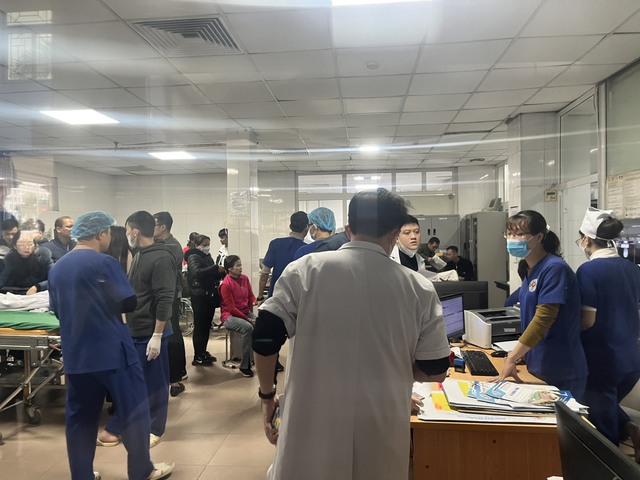 Thông tin mới vụ nhiều học sinh bị thương do trần lớp học sập - 1